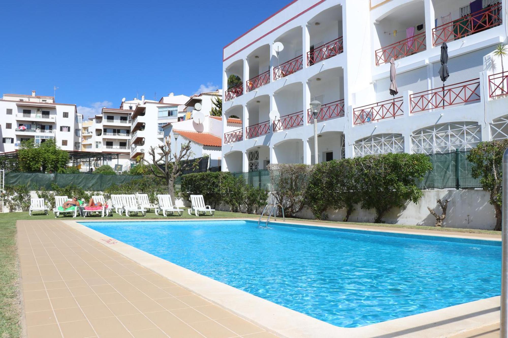 Apartamentos King'S Quarteira Exterior photo